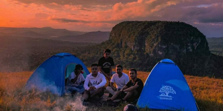 Fatukopa, Tempat Ternyaman Berkemah  Sebelum Sambut Sunrise