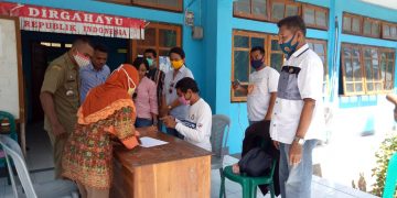 49 Pedagang Kecil Di Pasar Sagu Adonara, Mendapat Bantuan Modal Usaha