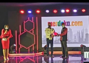 Hal Ini yang Membuat Kades Hadakewa Raih Penghargaan dari Merdeka.com