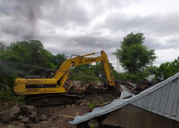 Alat Berat Mulai Dikerahkan Untuk Evakuasi Korban Banjir Bandang