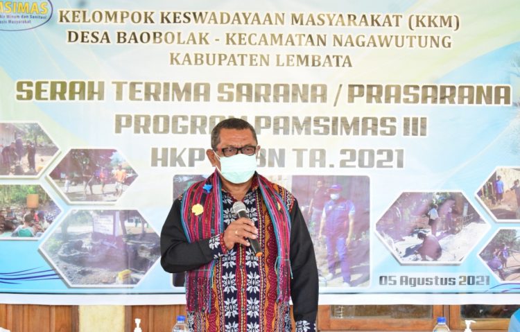 Plt Bupati Lembata memberikan sambutan saat peresmian air Pamsimas di Desa Baobolak, Kecamatan Nagawutung, Kabupaten Lembata, Kamis (5/8/2021) / Foto : BentaraNet