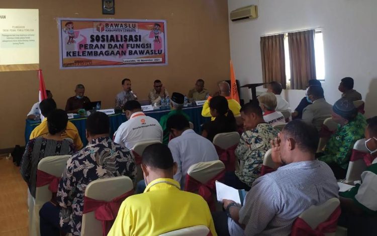 Kegiatan sosialiasi peran dan fungsi kelembagaan Bawaslu di Hotel Palm Lewoleba, Selasa (16/11/2021) / Foto : BentaraNet