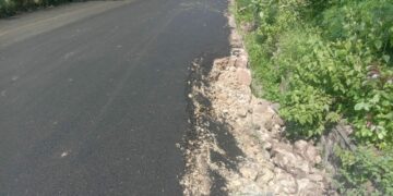 Belum Seminggu, Jalan PEN di Lembata Sudah Rusak