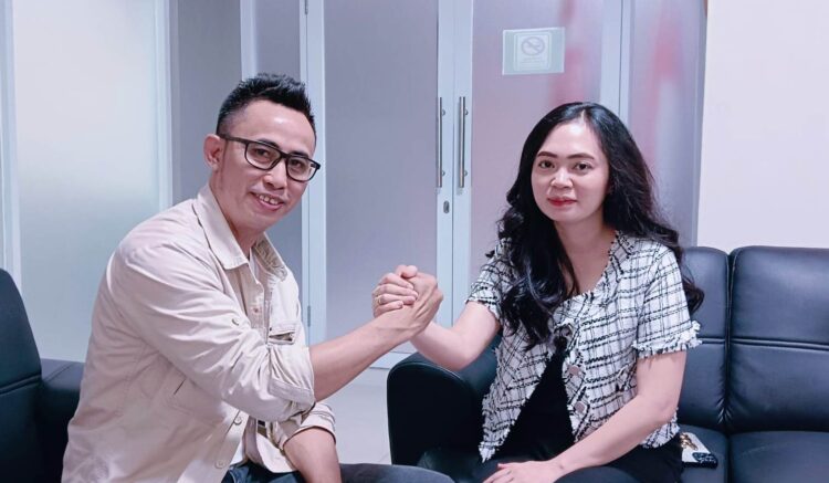 Fransiska Xaveria Wahon (kanan) / Foto : Istimewa