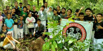 Robi Binsasi, Pelatih Karate yang Gemar Tanam Pohon