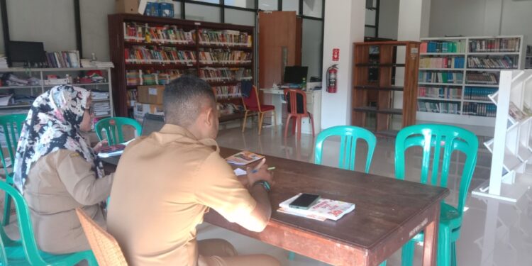 Penting, Buku-buku ini Langka di Perpustakaan Gorys Keraf