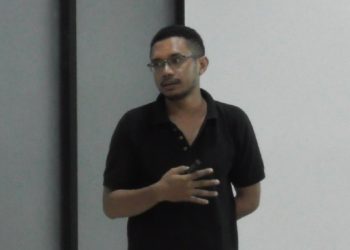 Kelas Demokrasi Nimo Tafa Institute, Erik Langobelen : Otda Lembata Kontras Dengan Kewenangan Pemda