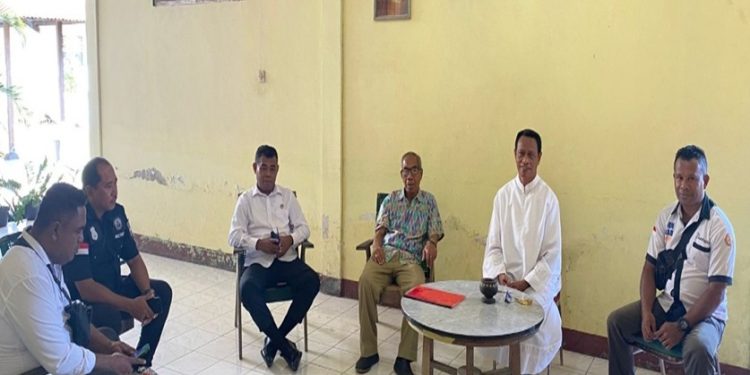 Polres Lembata Lakukan Penggalangan Jelang Perayaan Sakramen Ekaristi