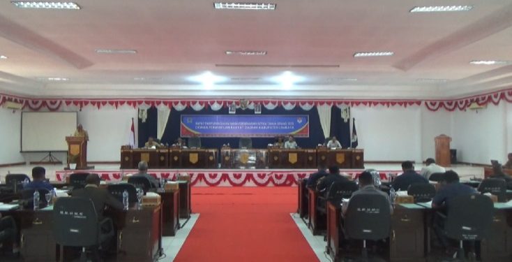 Fraksi Golkar & Nasdem Setujui Peninjauan Kembali Tunjangan Anggota DPRD Lembata, Asal Dengan Syarat Ini!