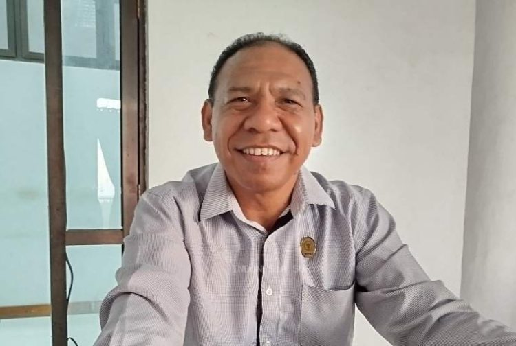 Anggota DPRD Lembata, Lukman Laba / Sumber : Indonesia Surya