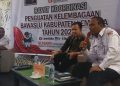 Kepala Kesbangpol Kabupaten Lembata, Kanis Making (paling kanan) berbicara saat Rapat Koordinasi Penguatan Kelembagaan Bawaslu Kabupaten Lembata Tahun 2025 di Ballroom Olimpic Resto, Lewoleba, Rabu (08/10/2025) / Foto : BentaraNet